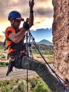 65492365_2358575614385646_289822657967292416_n